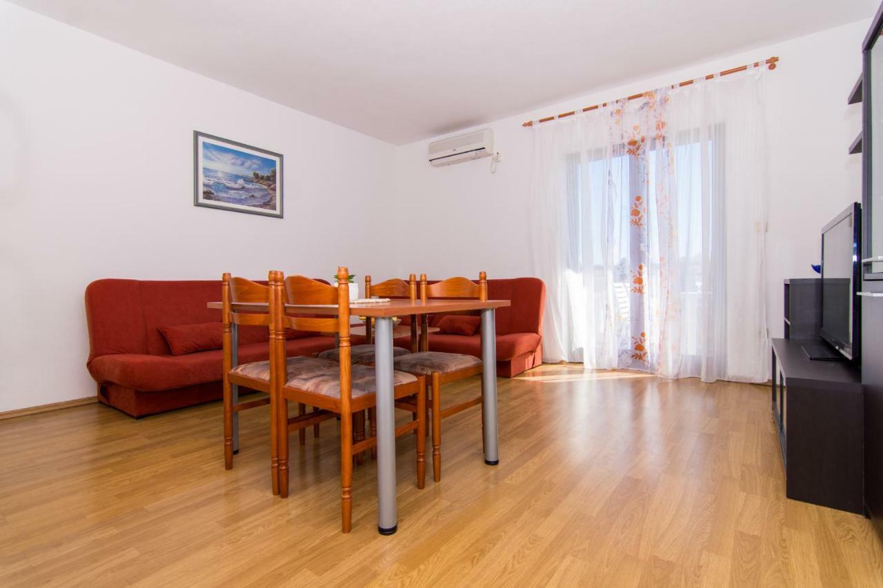 Apartments Jozic Seget Vranjica Eksteriør bilde
