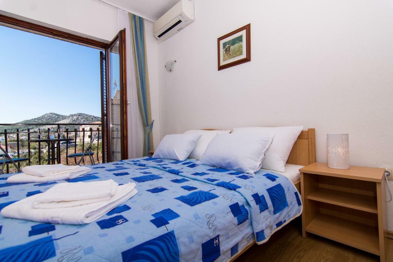Apartments Jozic Seget Vranjica Eksteriør bilde