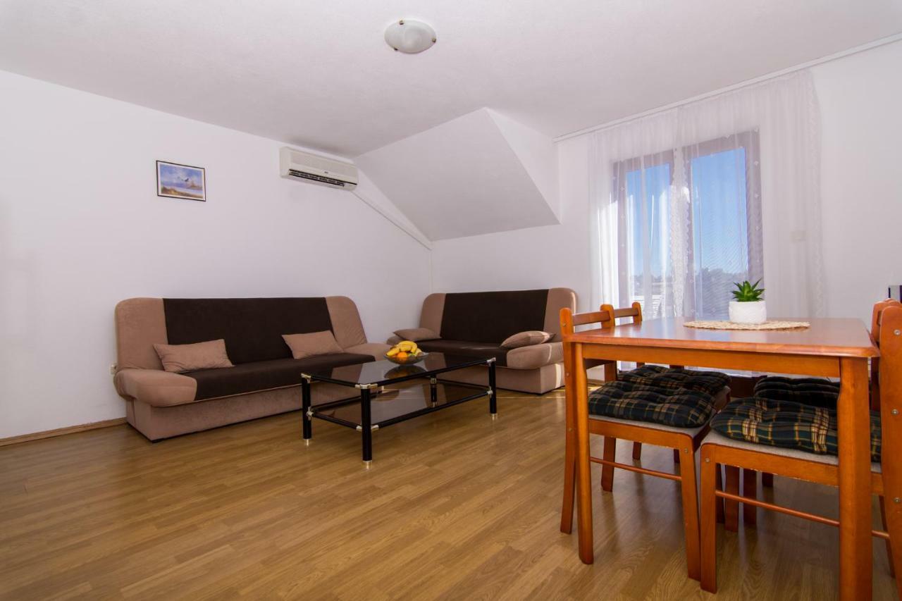 Apartments Jozic Seget Vranjica Eksteriør bilde