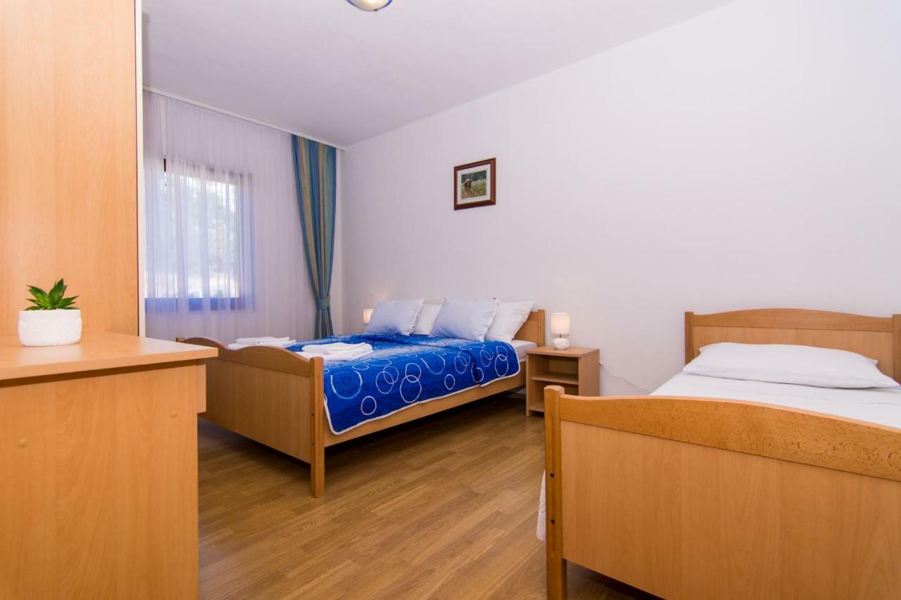 Apartments Jozic Seget Vranjica Eksteriør bilde